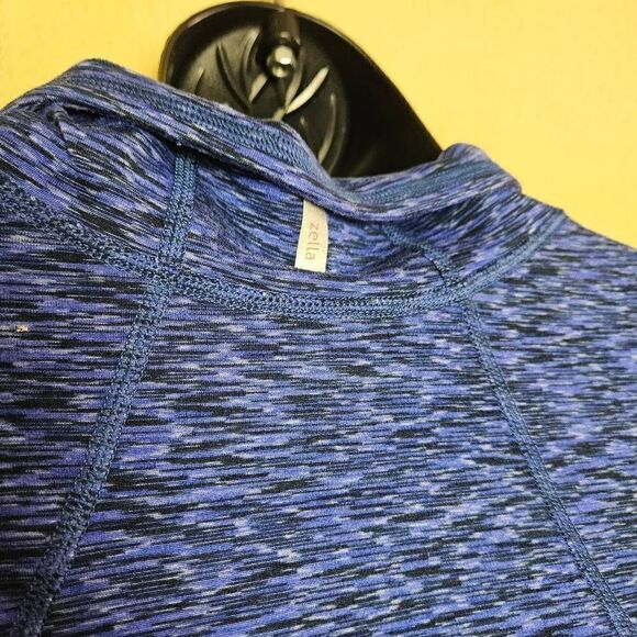 Zella Athletic Pullover  - Picture 6 of 8
